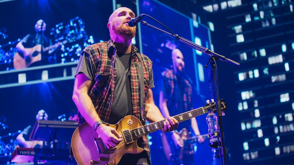 Mark Sheehan performing with The Script